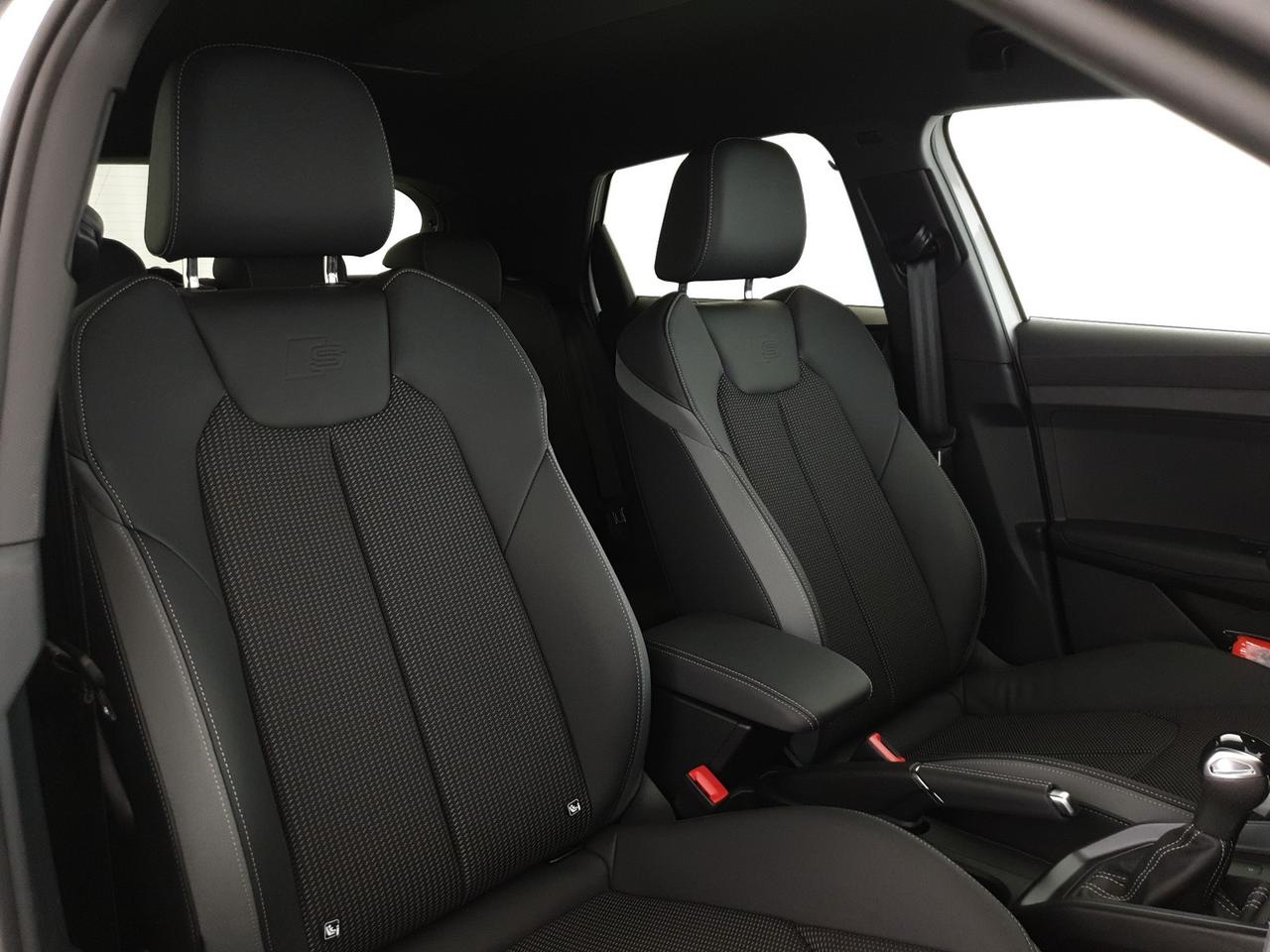 Sportback 35TFSI 150CV S tronic Identity Black