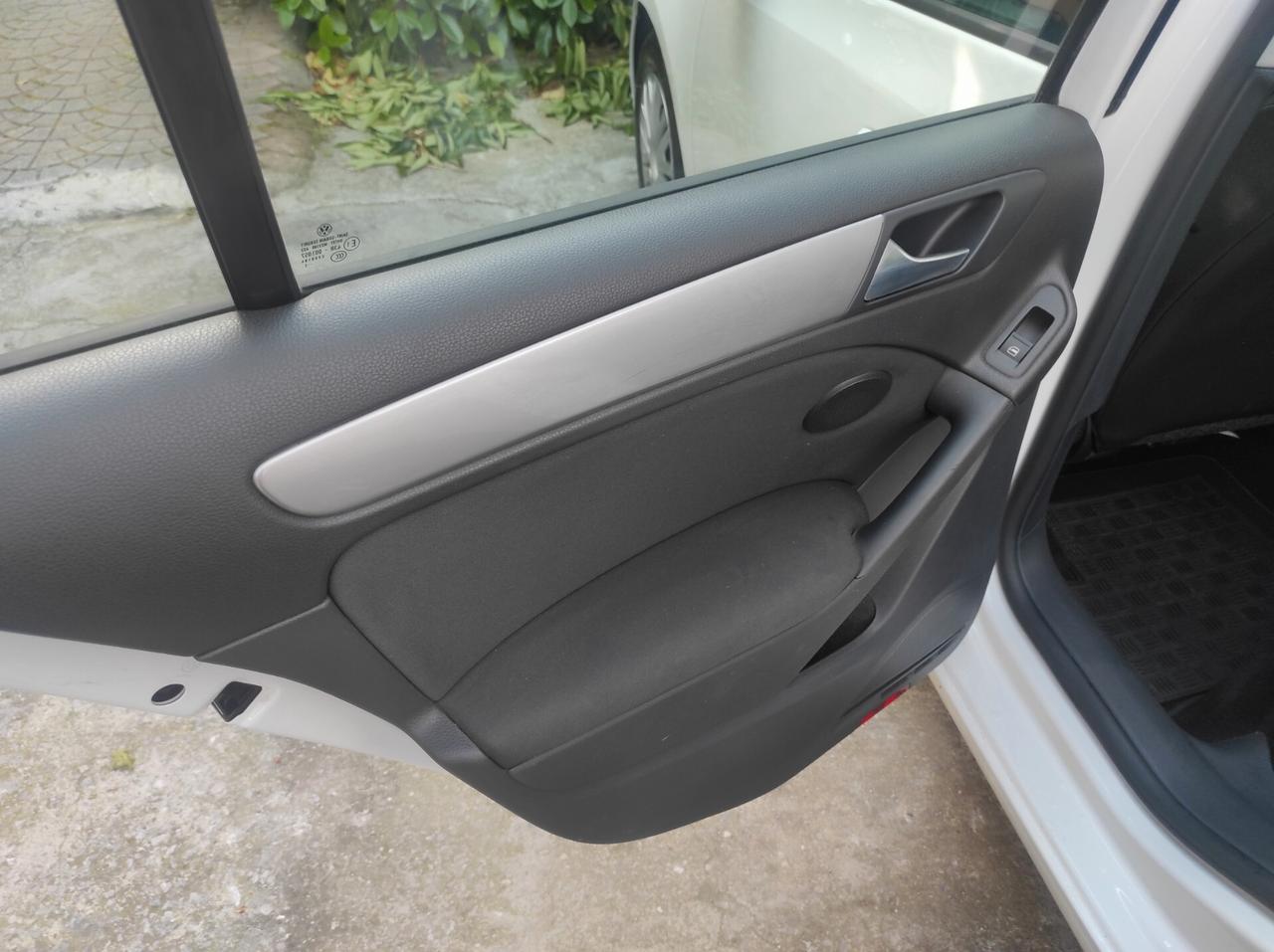 Volkswagen Golf 1.6 TDI DPF 5p. Comfortline