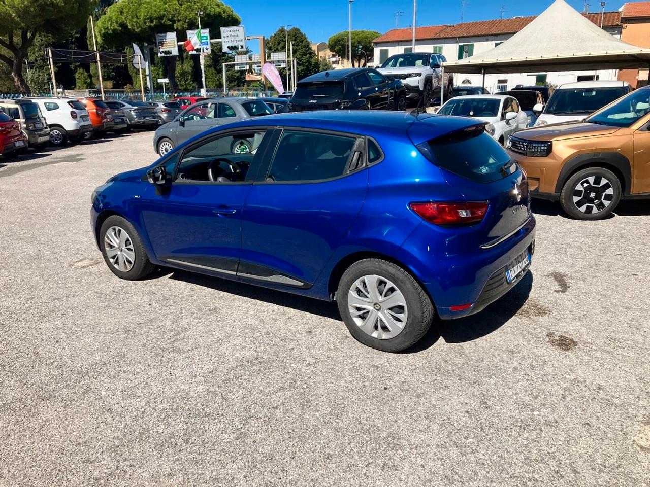 RENAULT CLIO 0.9 TCe 75cv 5 Porte Moschino Life