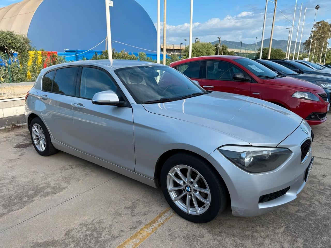 Bmw 116 116d 5p. Urban