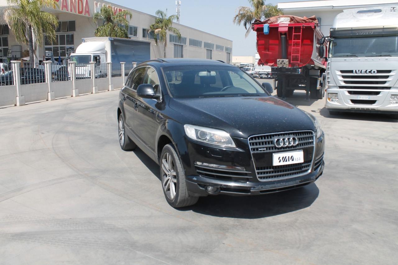 Audi Q7 3.0 V6 TDI 233CV quattro tiptronic