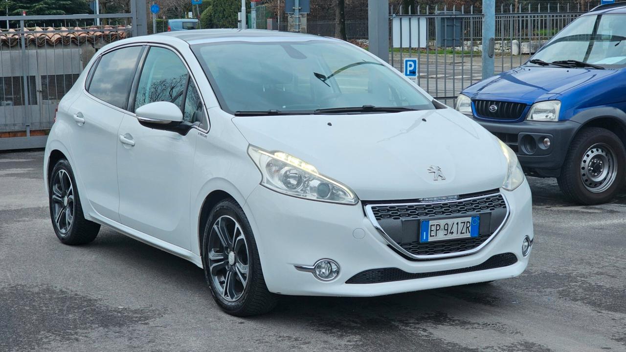 Peugeot 208 1.6 e-HDi 92 CV Stop&Start 5 porte Allure