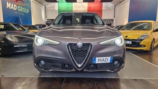 ALFA ROMEO Stelvio 2.2 Turbodiesel 210 CV AT8 Q4 LEVE AL VOLANTE