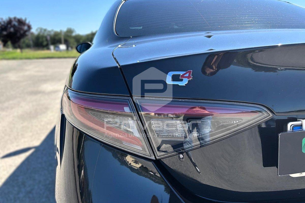 ALFA ROMEO Giulia 2.0 Turbo 280 CV AT8 AWD Q4 Veloce