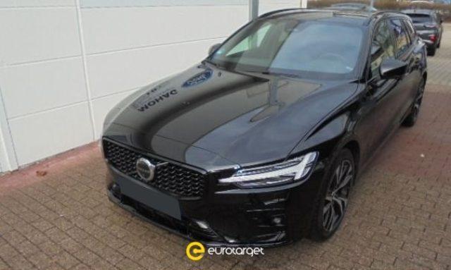 VOLVO V60 B4 (d) automatico Plus Dark