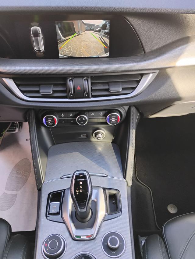 ALFA ROMEO Stelvio 2.2 TDi 210 CV AT8 Q4 Veloce TETTO - GANCIO