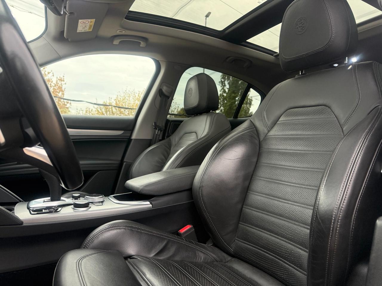 Alfa Romeo Stelvio 2.2 Turbodiesel 210 CV AT8 Q4 Veloce TOTAL BLACK