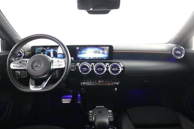 MERCEDES-BENZ A 180 A 180 d Automatic Premium