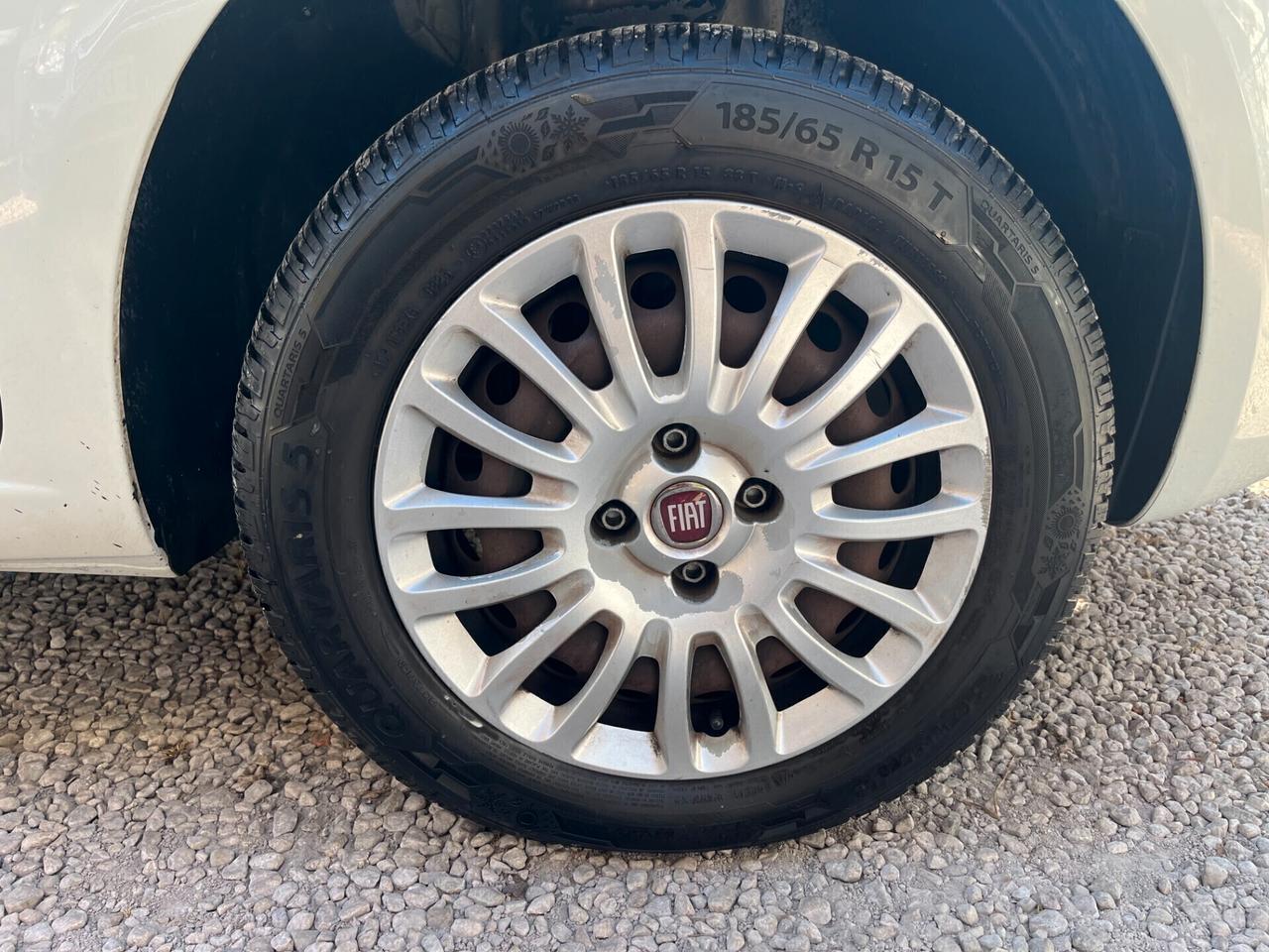 Fiat Punto 1.4 8V 5 porte Natural Power Lounge 2015