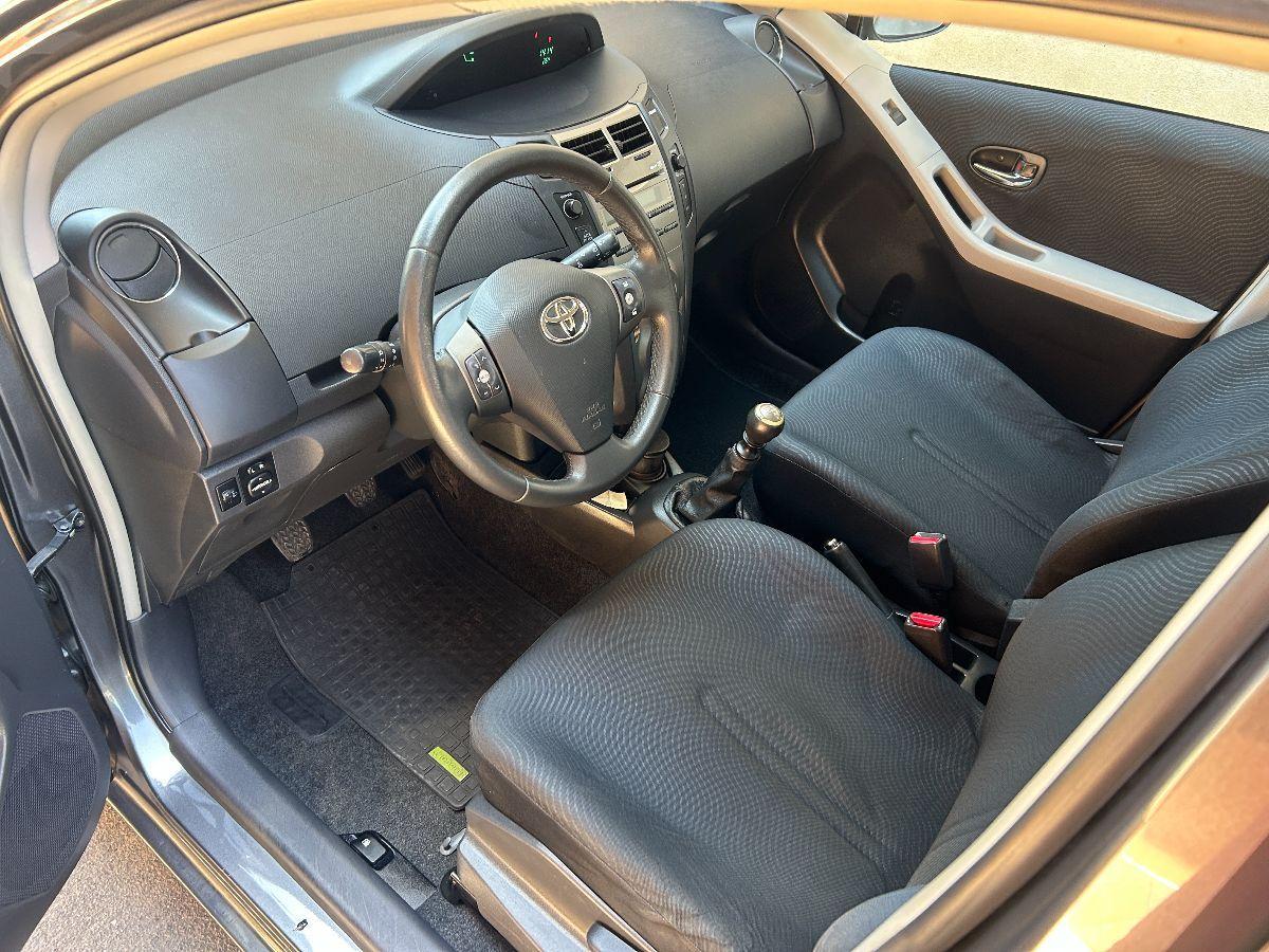 TOYOTA - Yaris - 1.4 D-4D 90CV 5p. Sol