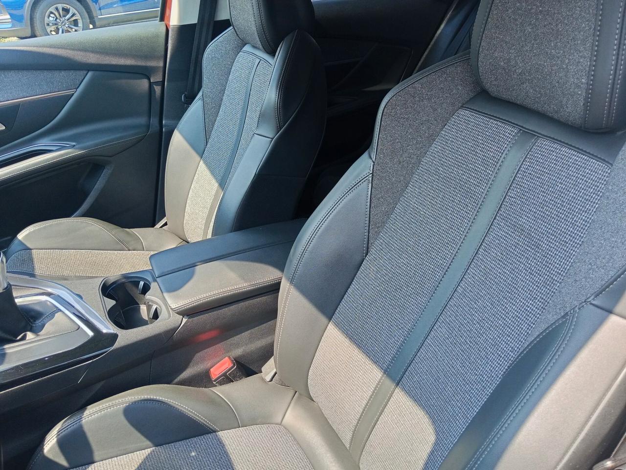 Peugeot 3008 BlueHDi 130 S&S Allure
