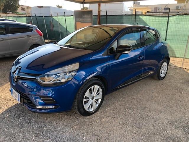 Renault Clio dCi 8V 75 CV 5 porte Moschino Life