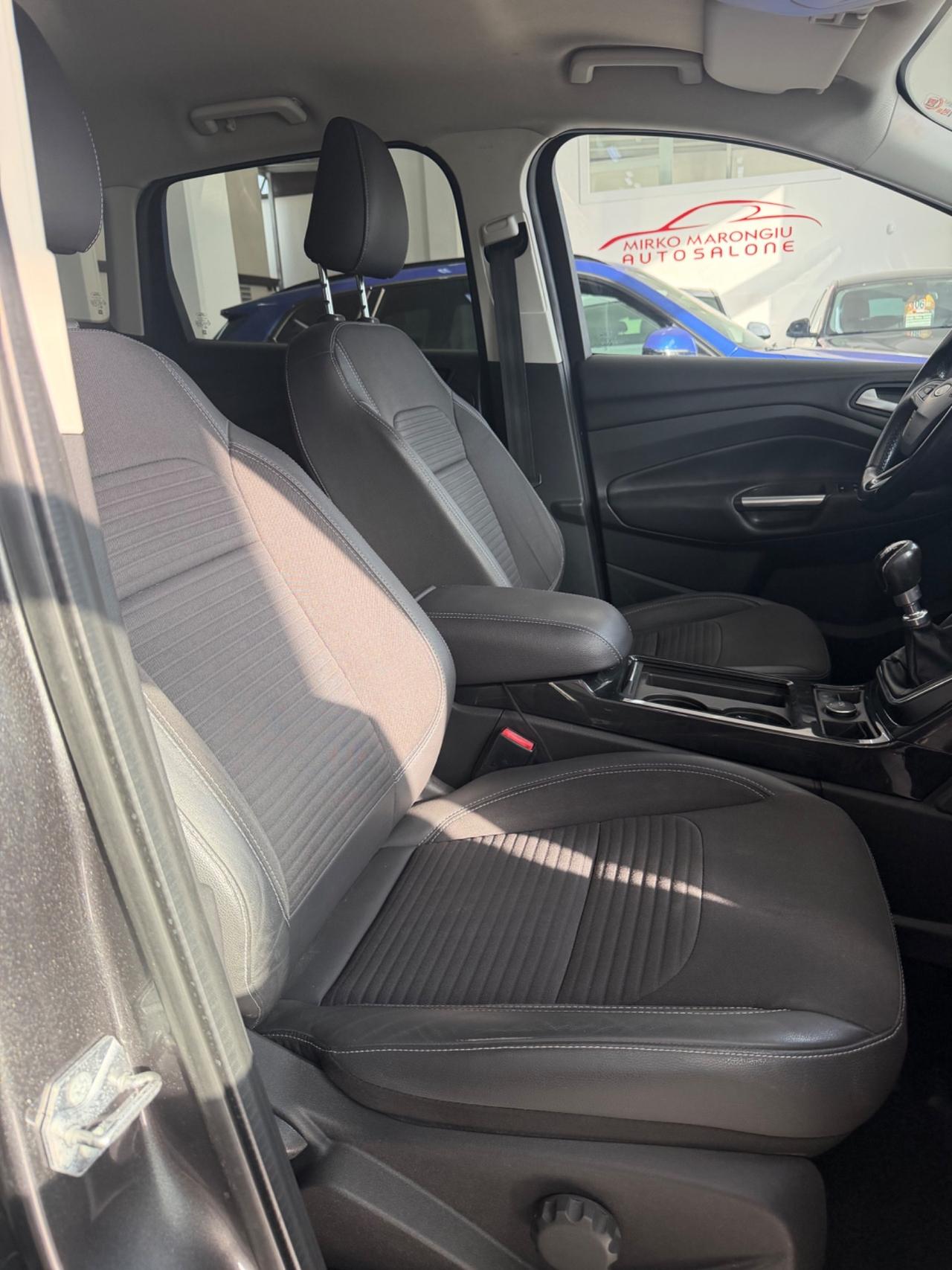 Ford Kuga 1.5 TDCI 120 CV 2WD Titanium FINANZIABILE