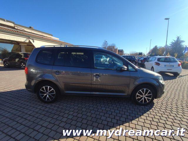 VOLKSWAGEN Touran Business 1.6 TDI DSG Comfortline 7 Posti