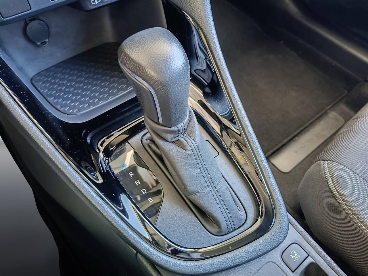 TOYOTA Yaris IV 2020 - Yaris 1.5h Trend