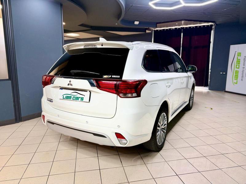 Mitsubishi Outlander phev 2.4 Instyle Plus 4wd