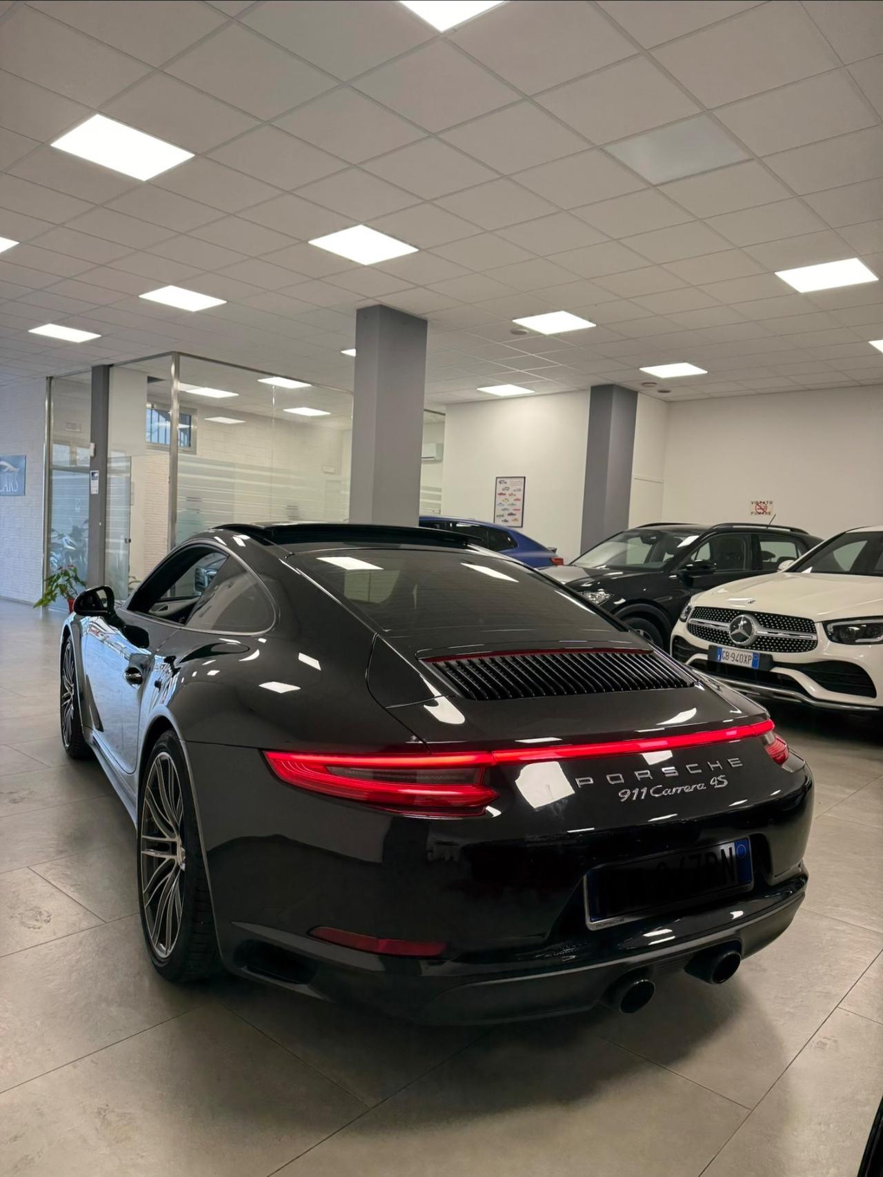 Porsche 911 3.0 Carrera 4S Coupé