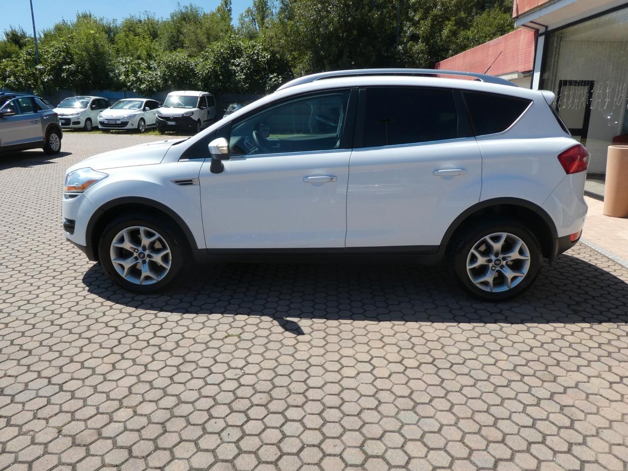 Ford Kuga Kuga+ 2.0 TDCi 140 CV 2WD DPF