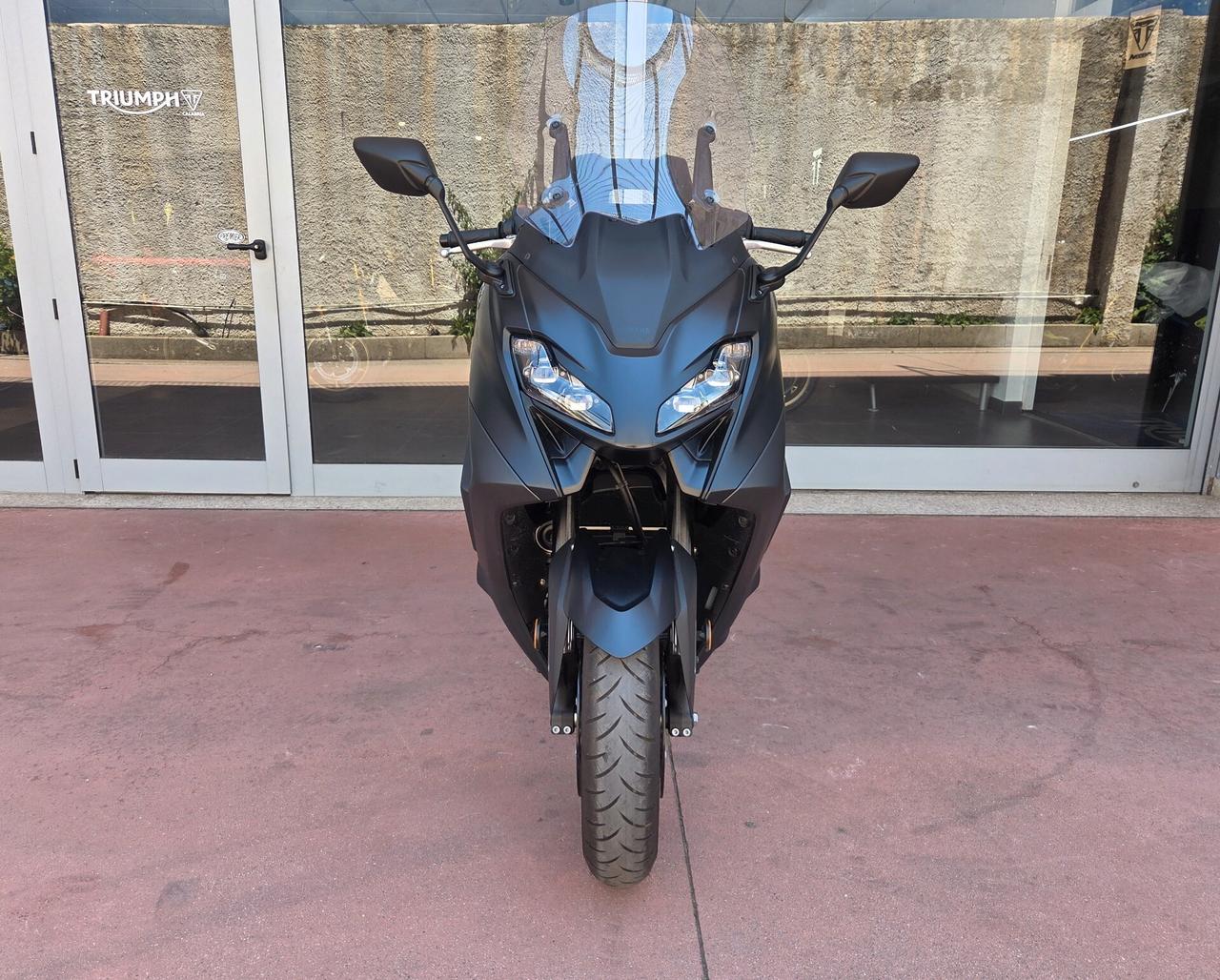 Yamaha T Max 560