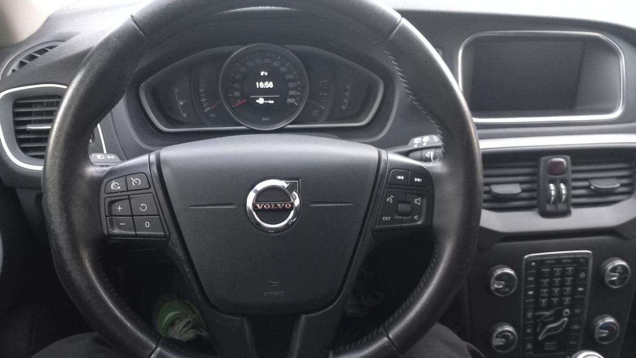 Volvo V40 D2 Momentum