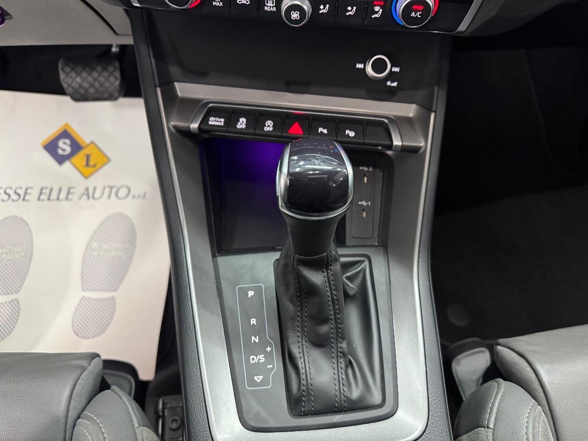 AUDI Q3 Sportback 35 TDI S tronic S-Line TETTO/ UNICO PROP/ LUCI AMBIENT/ MATRIX