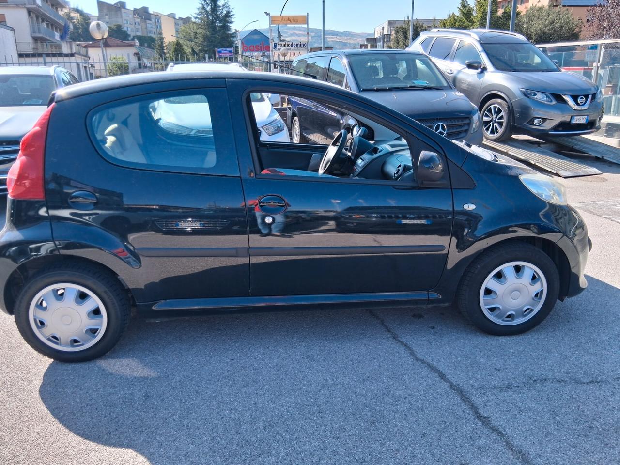 Peugeot 107 1.0 68CV 5p. Plaisir
