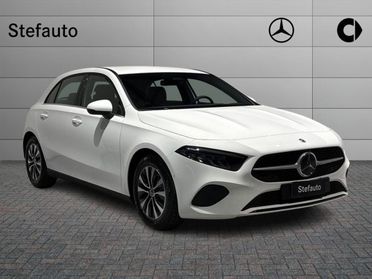 MERCEDES-BENZ A 180 d Automatic Advanced