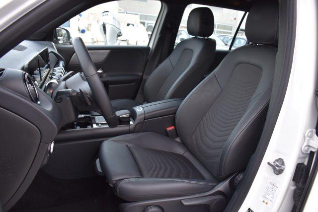 MERCEDES-BENZ GLB 180 d Automatic Sport