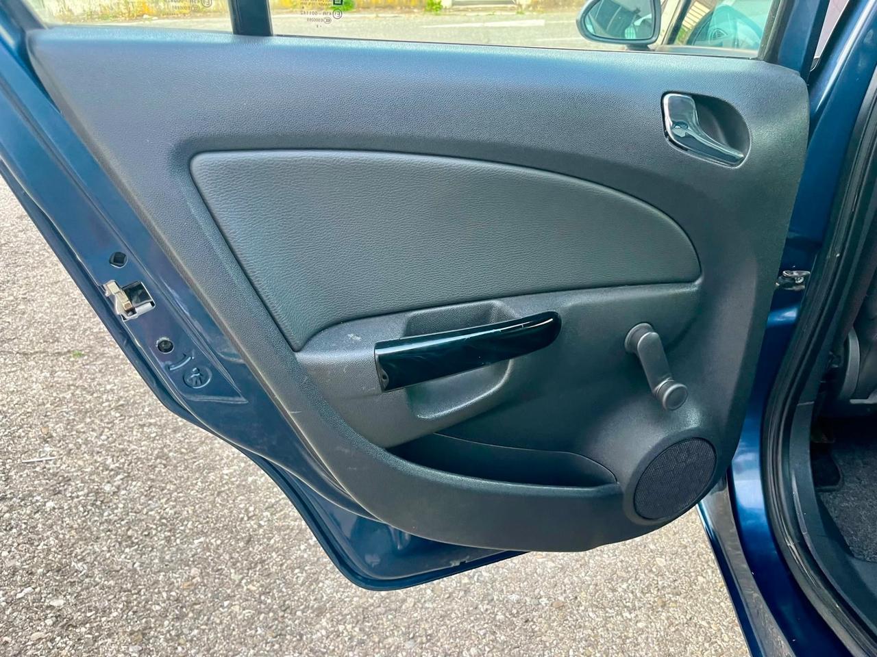 Opel Corsa 1.3cdti 2012 144.000km per neopatentati