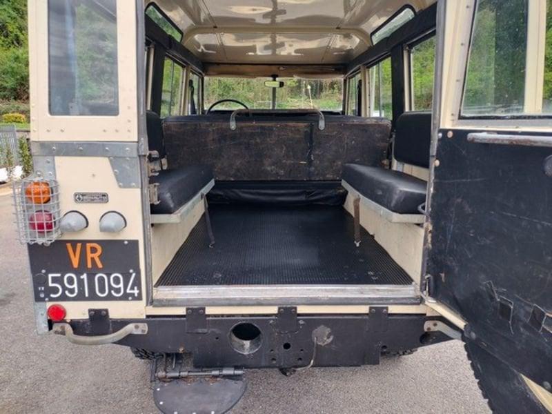 Land Rover 109 Serie III Land Rover Defender