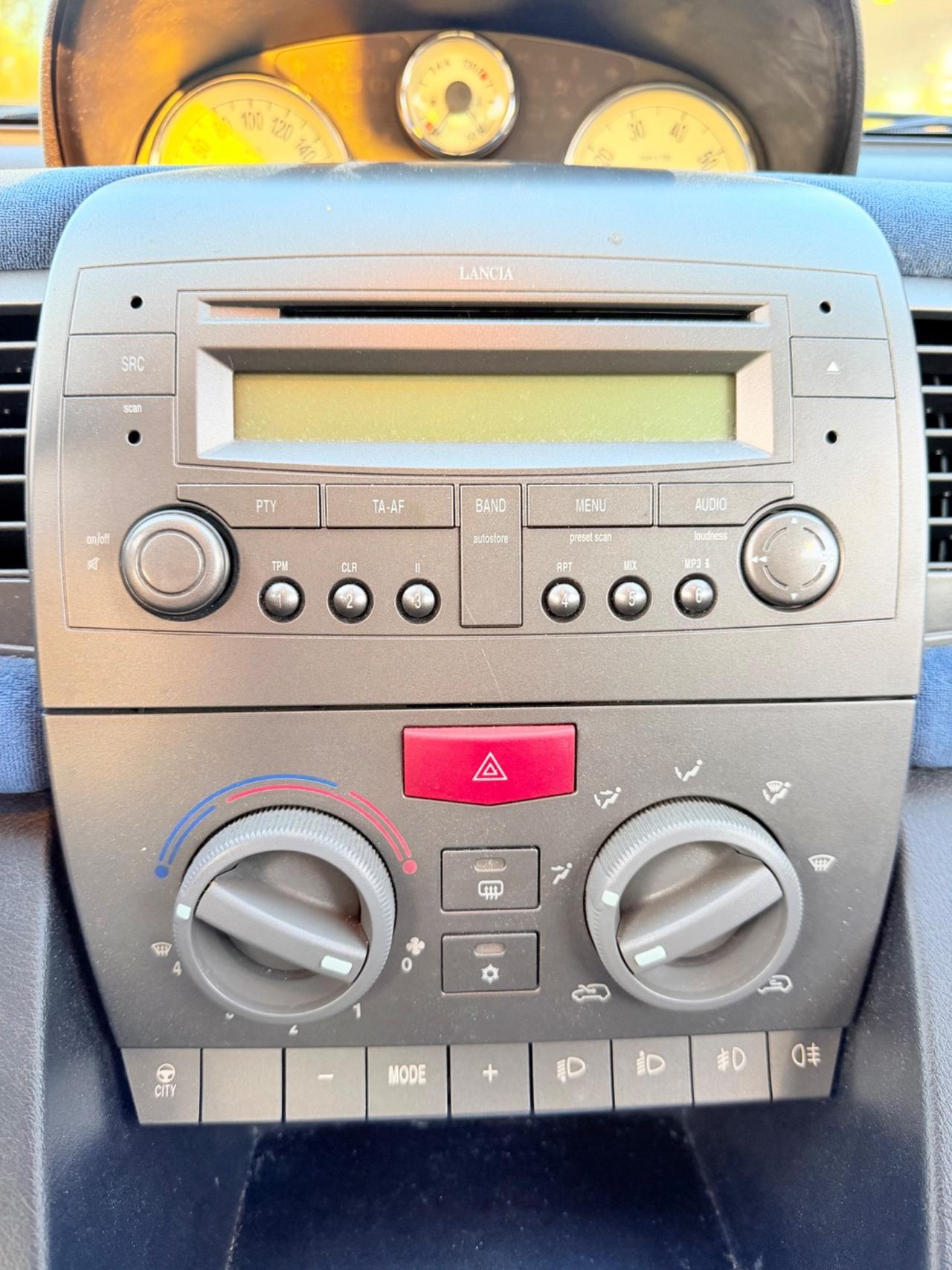 Lancia Ypsilon 1.2 Argento