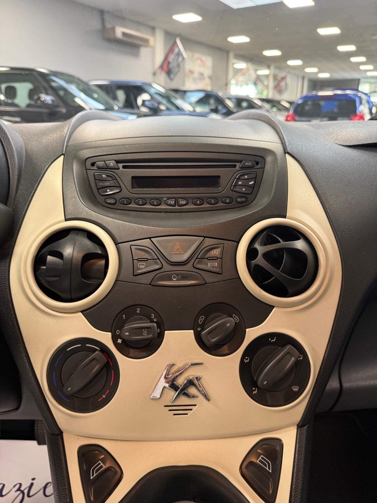 Ford Ka 1.2 8V 69CV Titanium Ok Neopatentati