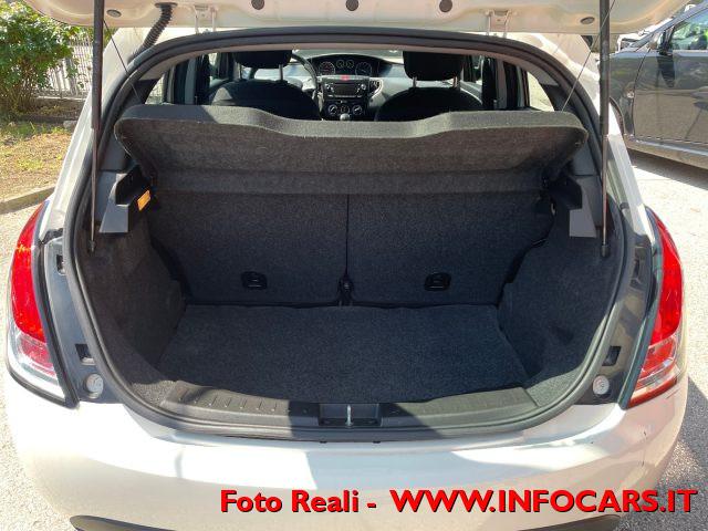 LANCIA Ypsilon 1.2 69 CV Unyca NEOPATENTATI