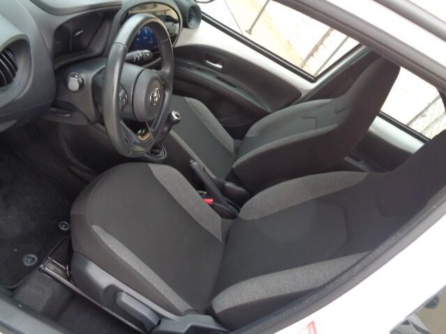 Toyota Aygo X 1.0 VVT-i 72 CV 5 porte Active NESSUN VINCOLO DI FINANZIAMENTO