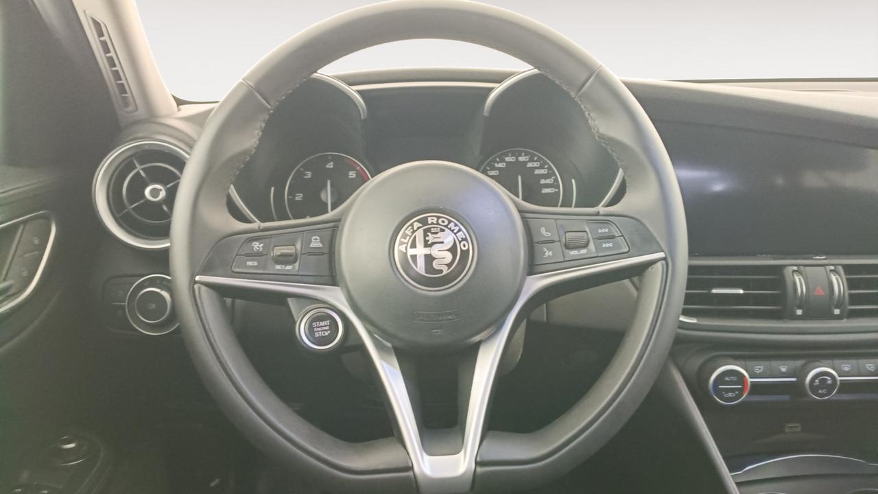ALFA ROMEO Giulia 2016 - Giulia 2.2 t Executive 160cv auto my19