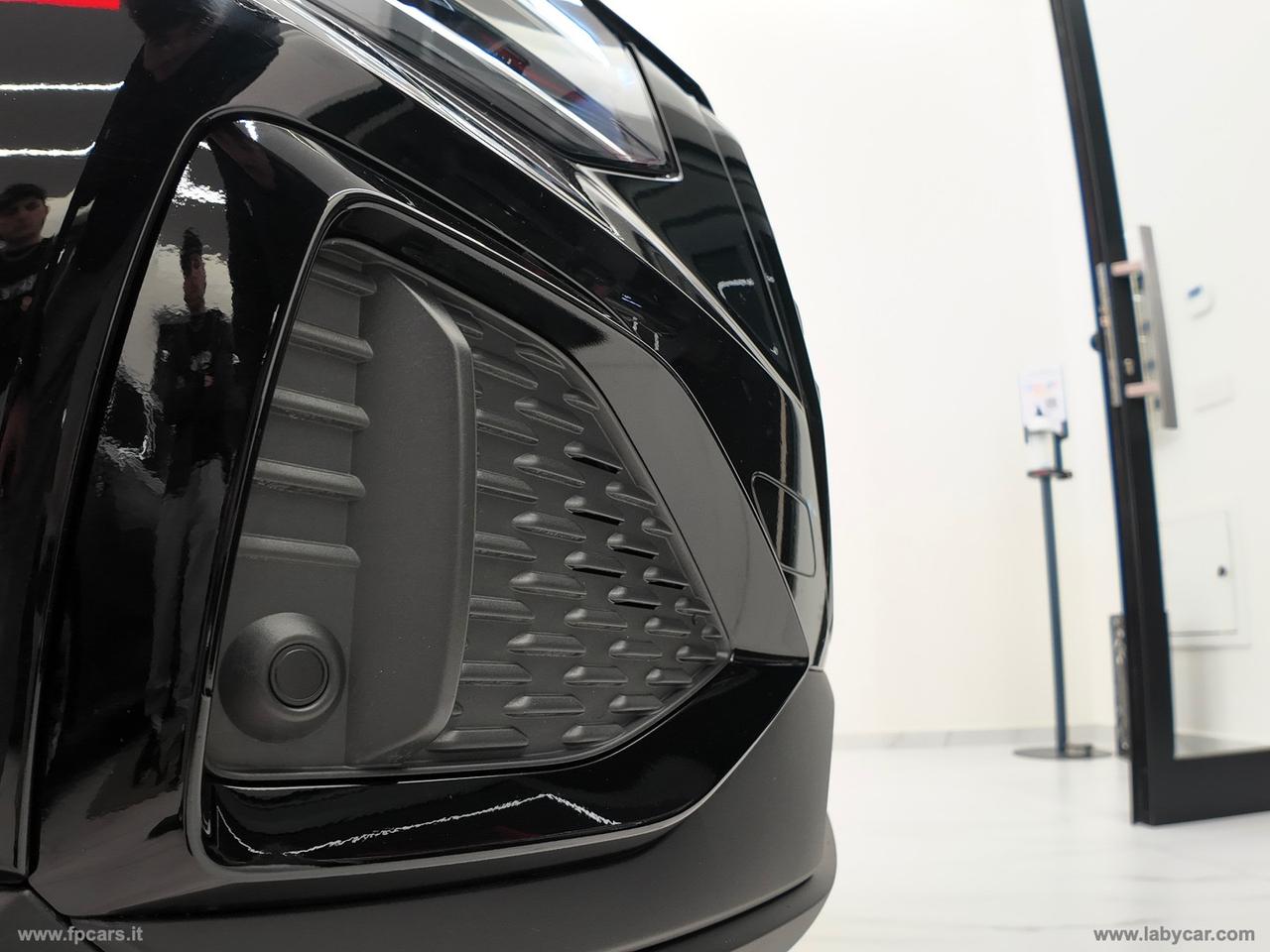 AUDI Q2 35 TDI quattro S tr. Identity Black