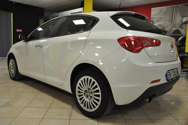 ALFA ROMEO Giulietta 1.6 JTDm-2 105 CV Distinctive