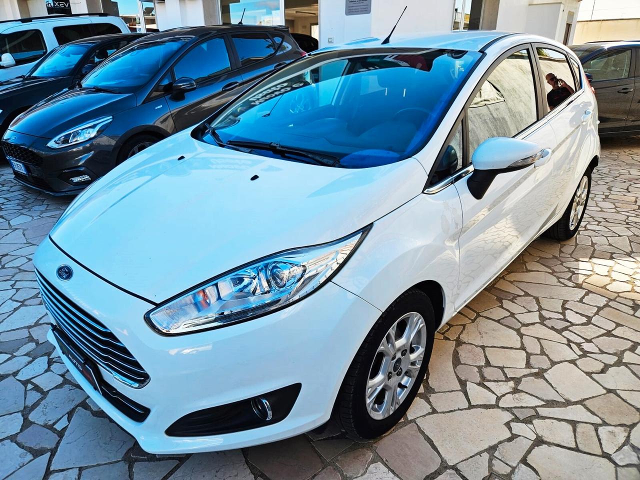 Ford Fiesta 1.4 3 porte Bz.- GPL Black & White Edition