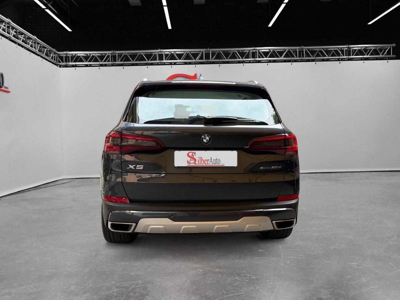 BMW X5 xdrive30d Mhev 48V 286 CV - CERCHI INLEGA 20" -