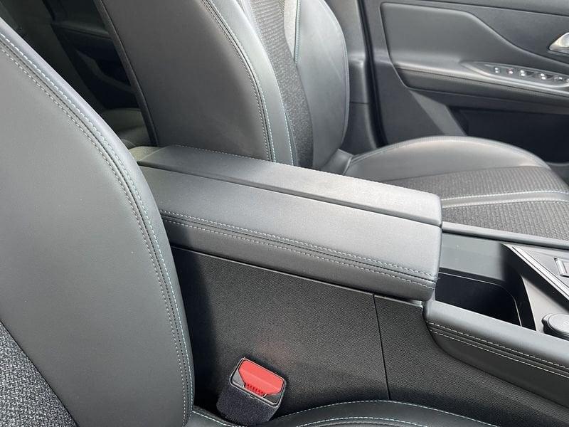 Peugeot 308 1.2 puretech t Allure Pack s&s 130cv