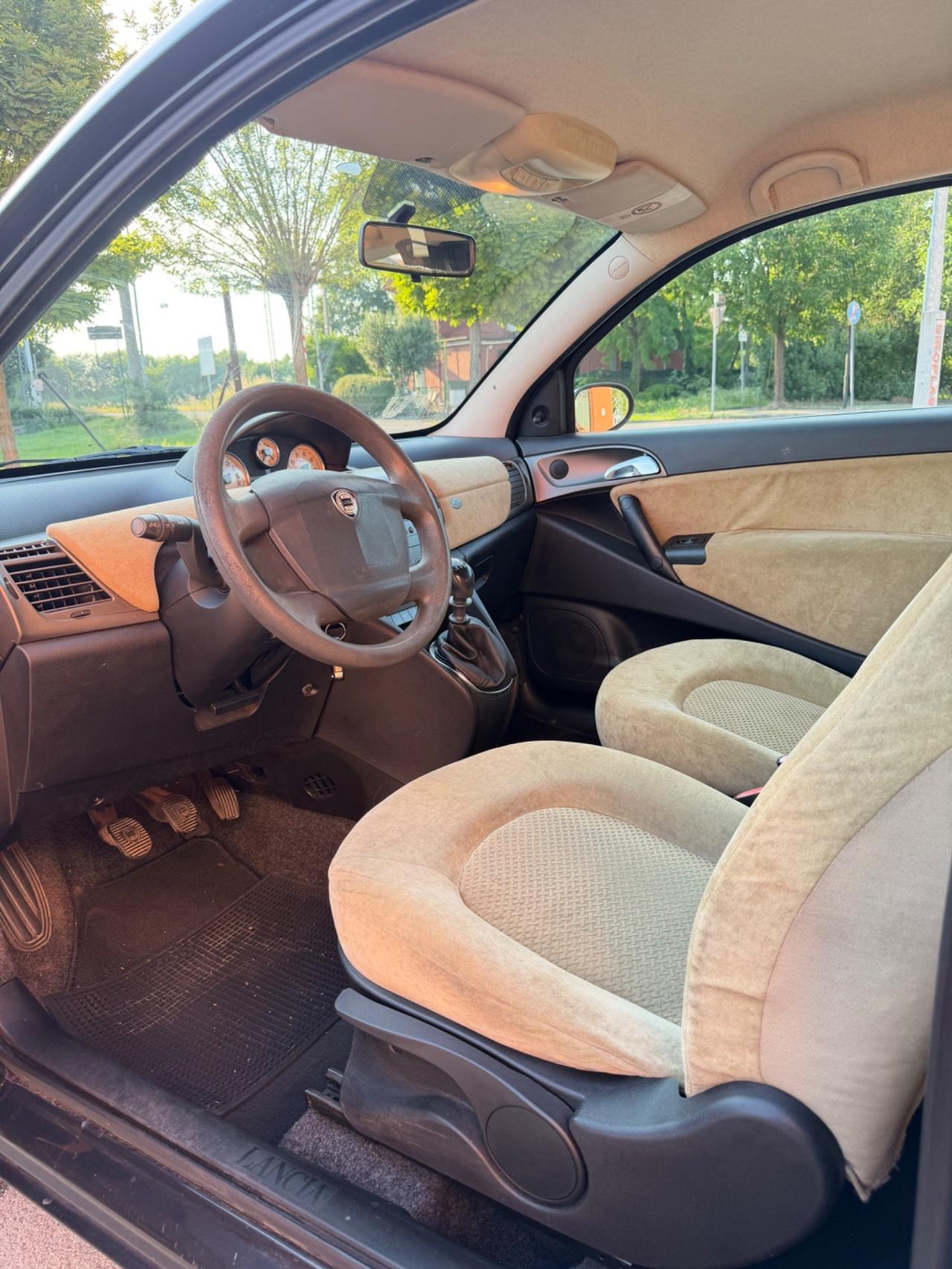 Lancia Ypsilon 1.2