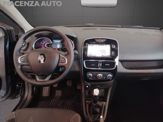 RENAULT Clio 1.2 75CV 5 porte.NAVIGATORE..NEO PATENTATI