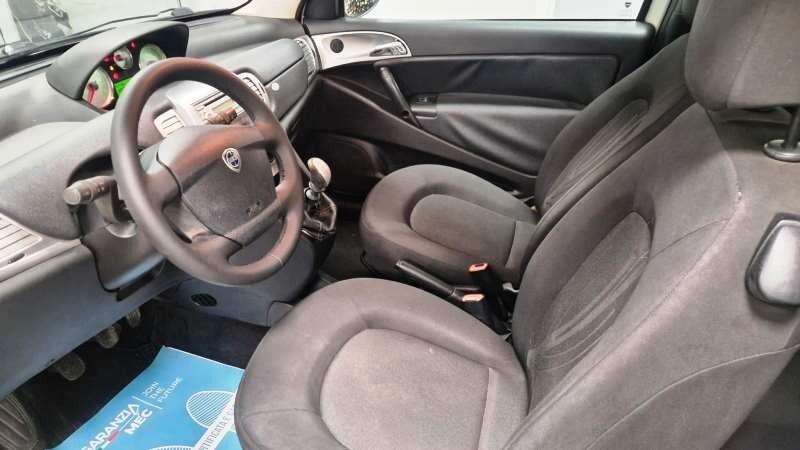 Lancia Ypsilon 1.2 69 CV Diva