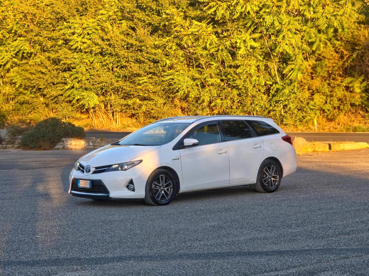 Toyota Auris Touring Sports 1.8 Hybrid Lounge E5B Automatico NEO 2015