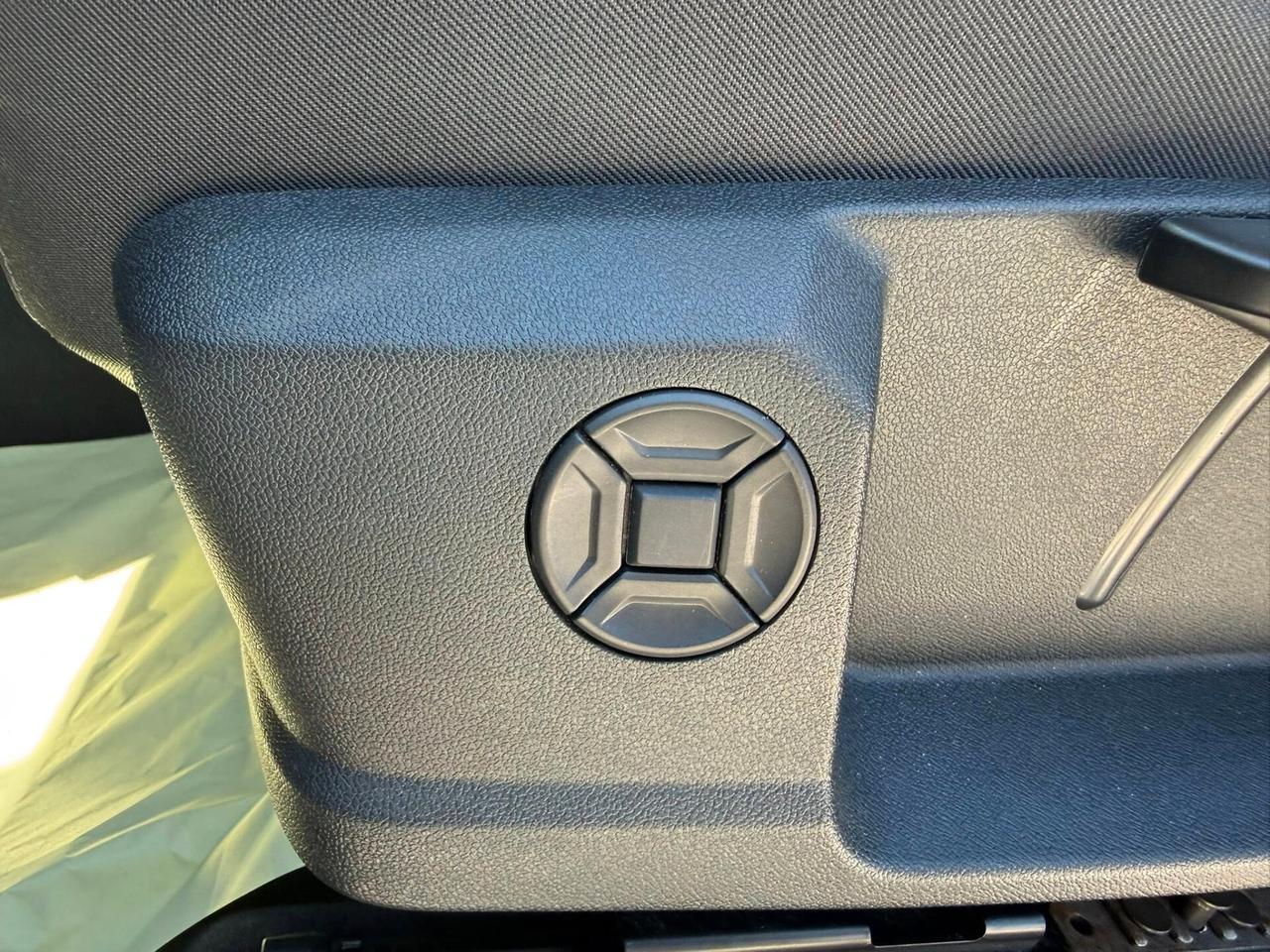 Audi Q3 2.0 TDI 150CV STRONIC (VARI ACCESSORI)