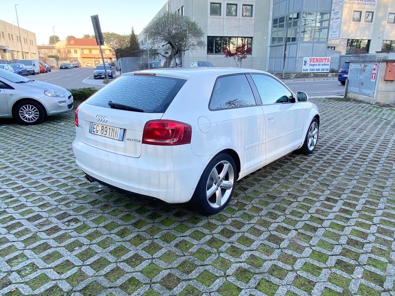 Audi A3 2.0 TDI F.AP. S tronic S-Line*Pelle*Cerchi*Parrot*Euro5