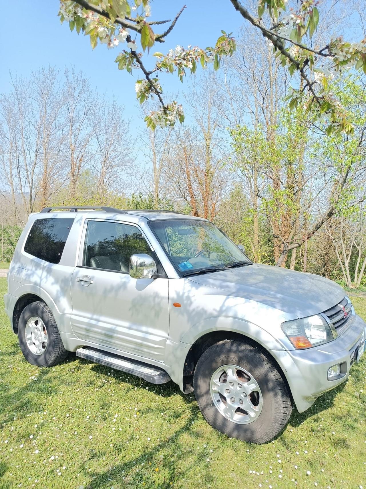 Mitsubishi Pajero 3.2 16V DI-D 3p. GLX