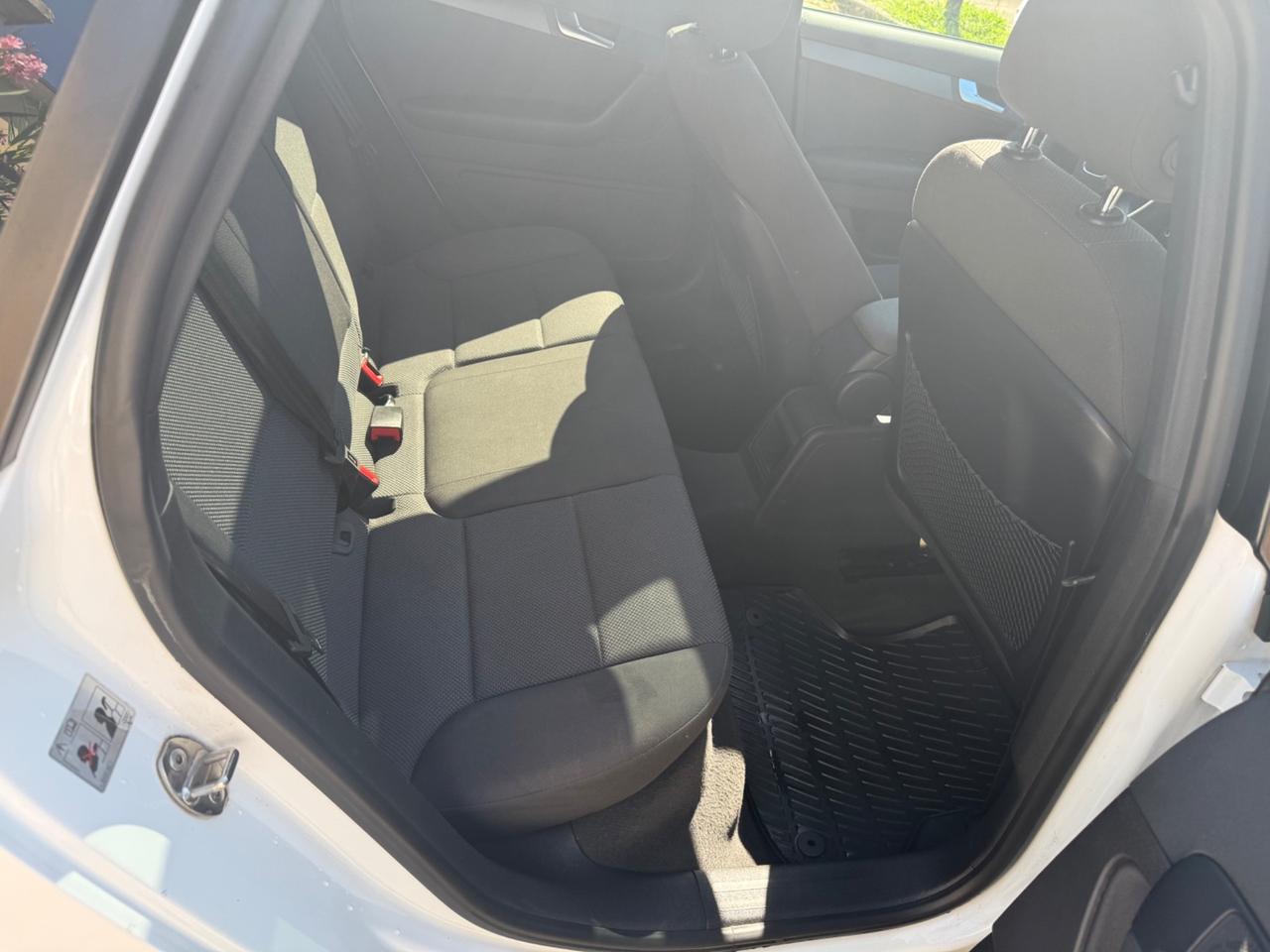 Audi A3 1.6 105 cv