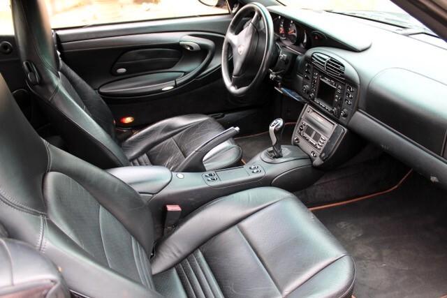 Porsche 911 Carrera cat Cabriolet 2000 da vetrina ISCRITTA ASI