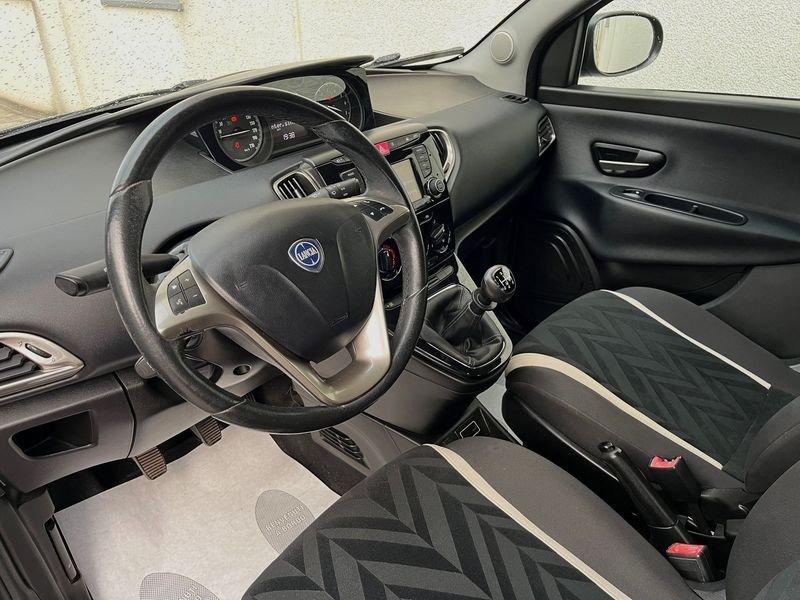 Lancia Ypsilon 1.2 69cv Gold